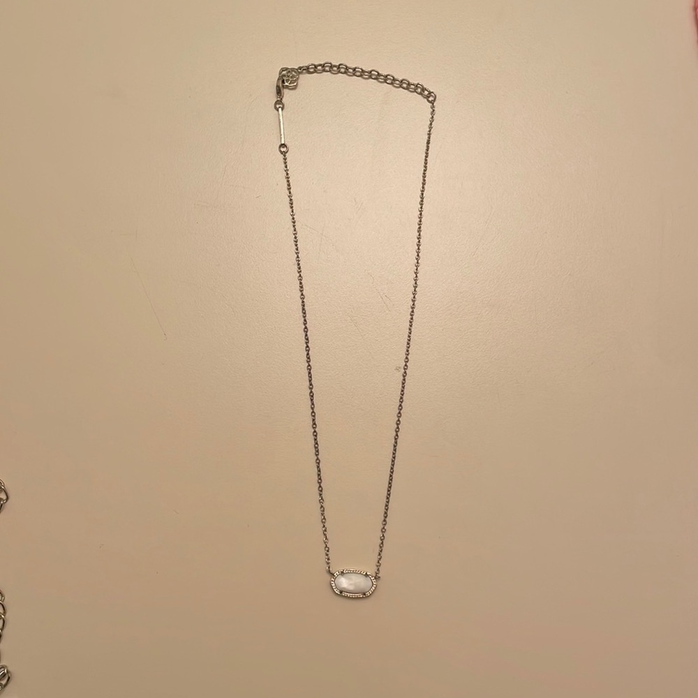 Kendra scott necklace